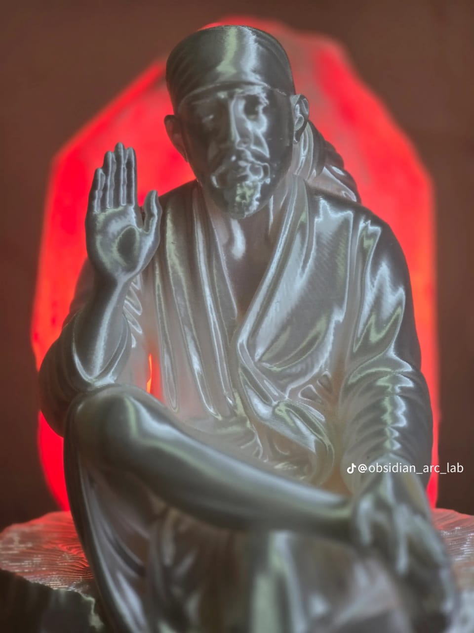Sai Baba close-up thumbnail
